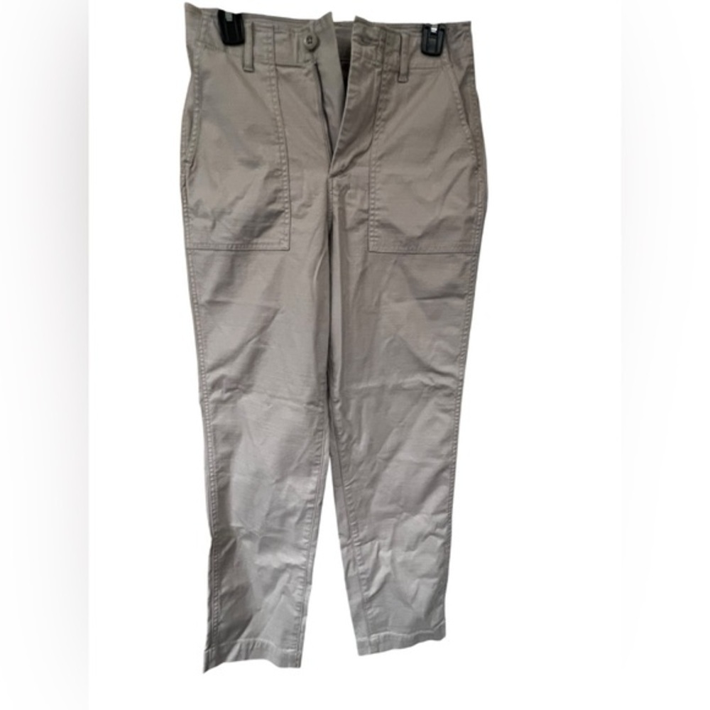 Uniqlo Women’s Tan Cargo Pants